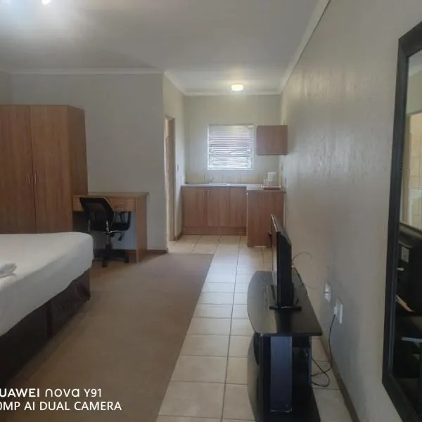 The Eden Hotel Germiston, hotel di Germiston
