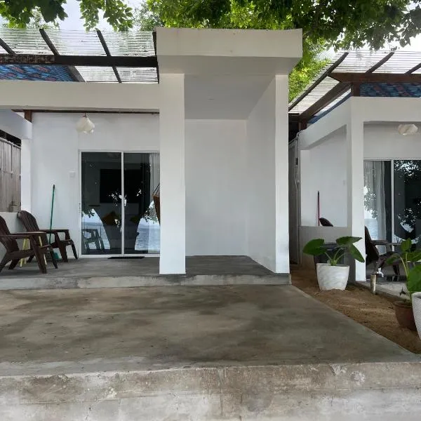 Coral Reef Holidays – hotel w mieście Tioman