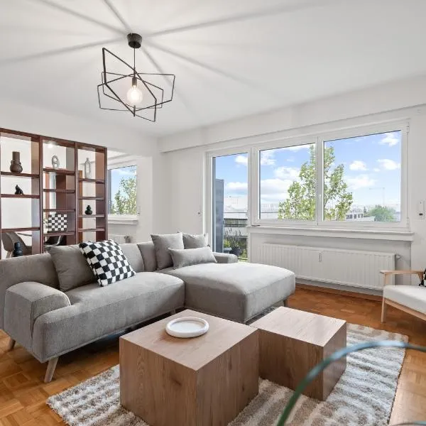 Apartment in Gasperich - Cloche d'Or, hotel u gradu 'Luxembourg'