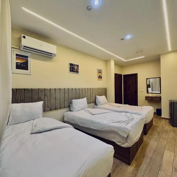 pyramids fort& free pick up shuttel, hotel din Cairo