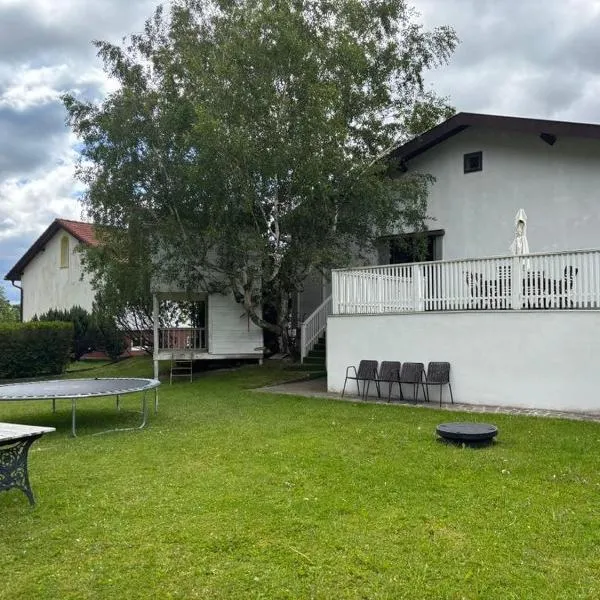 Garden Lodge Minou, מלון בHirschwang