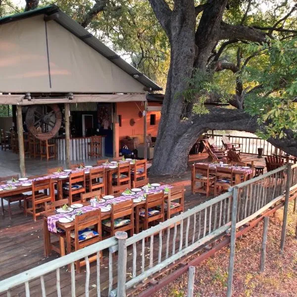 Caprivi Mutoya Lodge and Campsite – hotel w Katima Mulilo