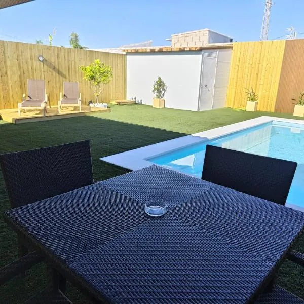 Chalet Serrano, hotel em Novo Sancti Petri