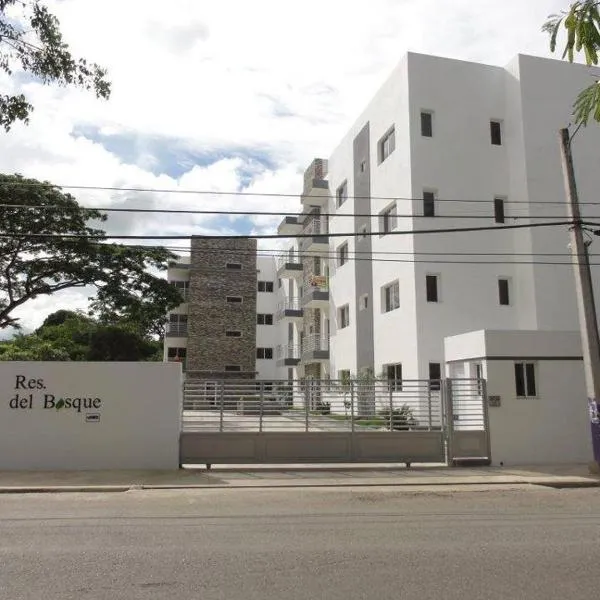 Residencial Vista Del Bosque, hotel a Santiago de los Caballeros