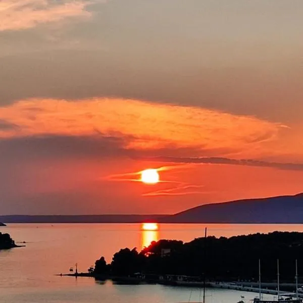Cres Sea & Sunset View, hotel em Cres