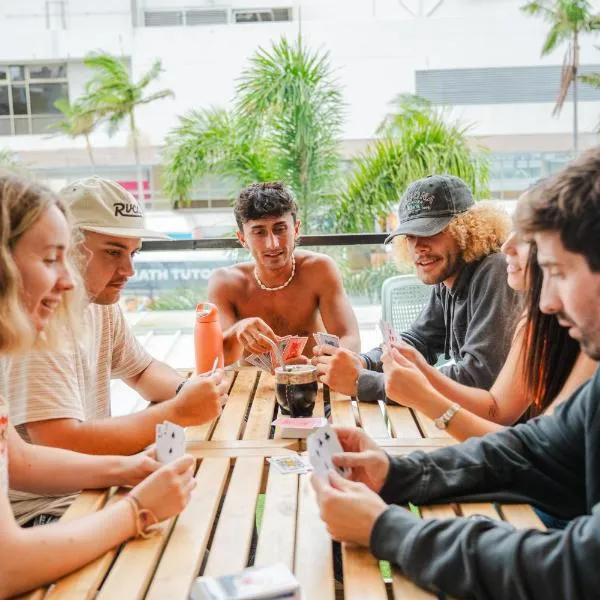 Tequila Sunrise Hostel Surfers Paradise, hotel v mestu Gold Coast