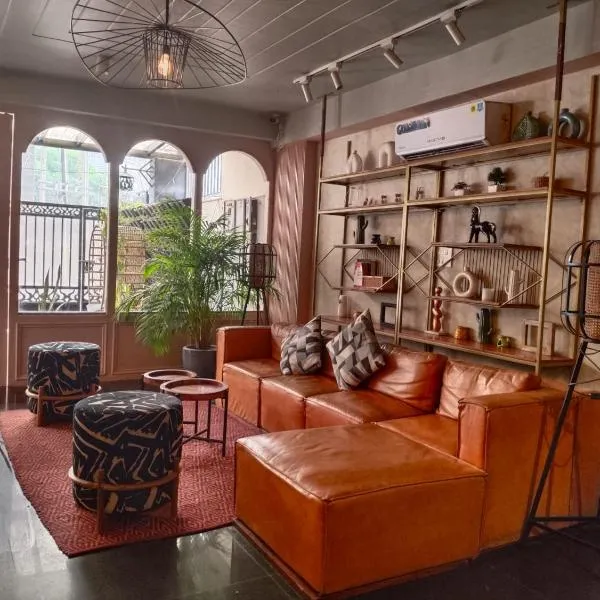 Maison 42- Onetreestays, hôtel à Gurgaon