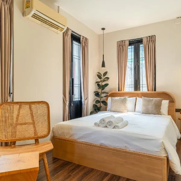 Travis Samyan, hotel Bangkokban