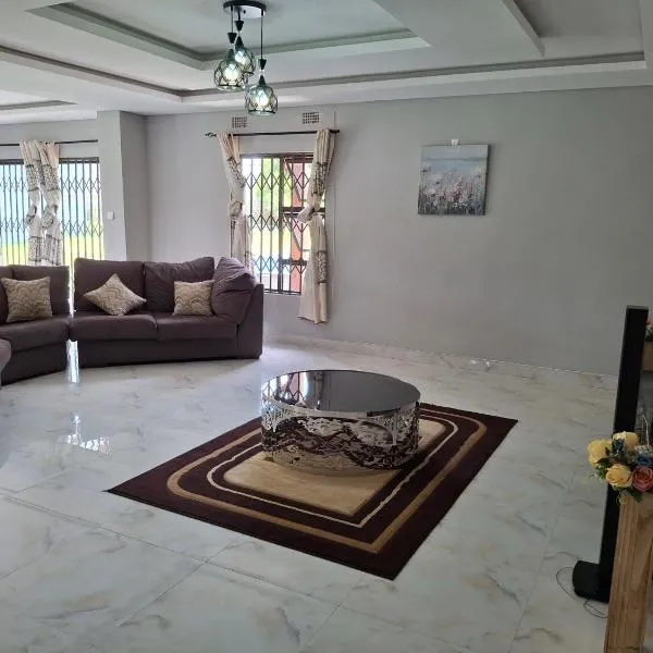 Chic Modern Escape, hotel a Lusaka