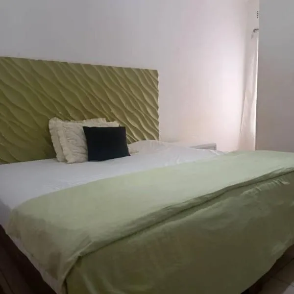 The Rest Guest House Bed & Bar, khách sạn ở Lusaka