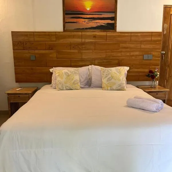 Sunset Rote Bungalows, Hotel in Nembrala