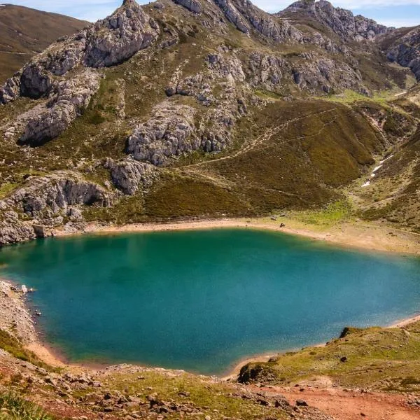 Coronel Somiedo by Unusual Hotels, hotel di El Puerto de Somiedo