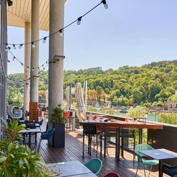 Novotel Lyon Centre-Confluence Bord de Saone, hotel a Lione