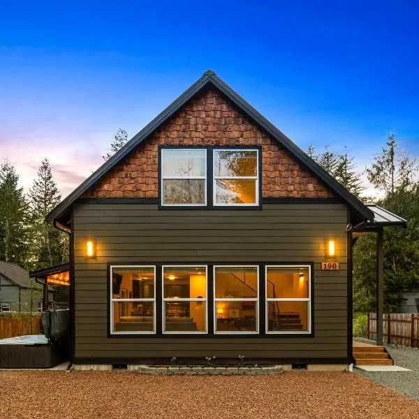 Rainier Spa Cabin 7 Minutes to Park, Hotel in Ashford