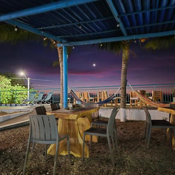 Los Pinos Beach Club Manzanillo, hotel i Cartagena