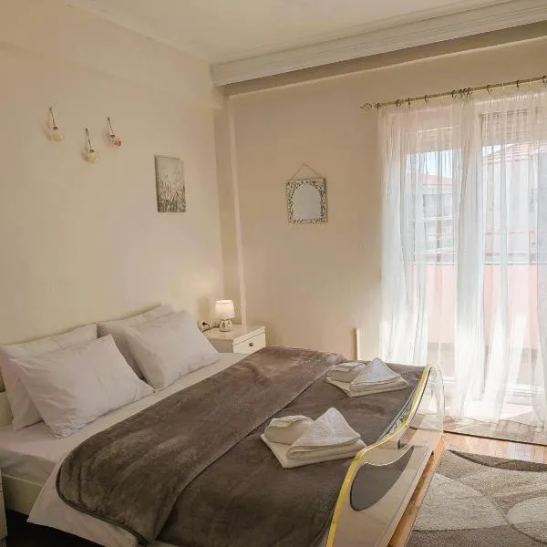 The Sunny Side Apartment, hotel en Florina