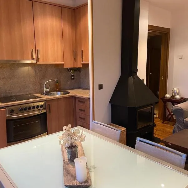 Encantador apartament al centre de Llívia – hotel w mieście Llivia