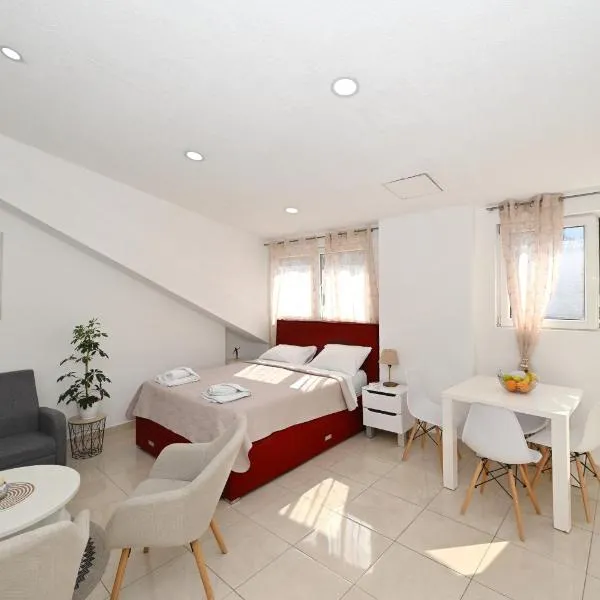Old town central, hotell i Kotor