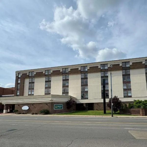 Quality Inn & Suites Downtown Mansfield, готель у місті Мансфілд