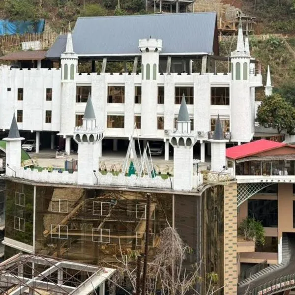 Hotel Woodland Aizawl, hotel in Āīzawl