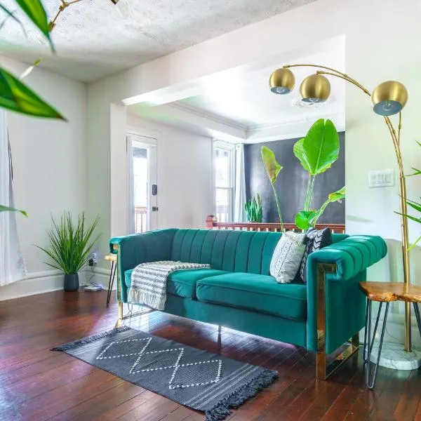 Jungle House Boutique Suites - Short North & Convention Center, Hotel in Columbus