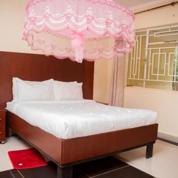 rayoni lodge and events centre, Hotel in Saulosi