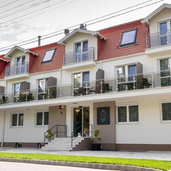 Hotel Crystal، فندق في هایدوسوبوسلو