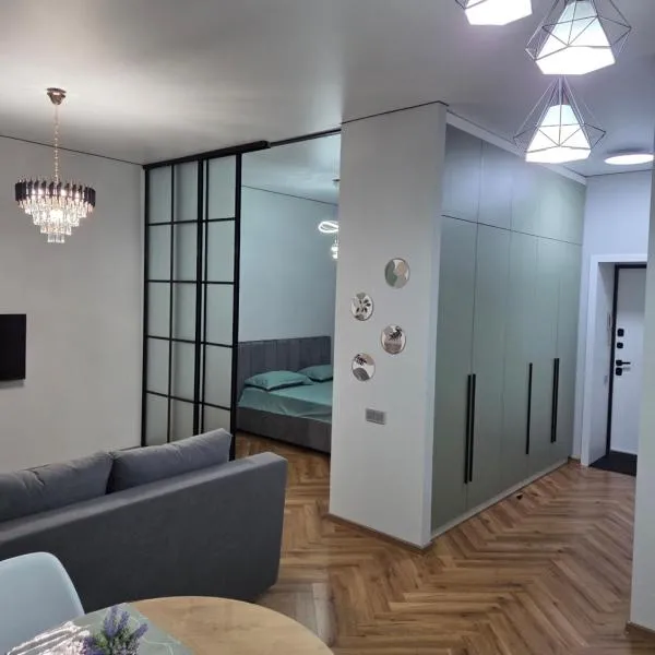 Квартира в ЖК Ирина, hotel a Pavlodar