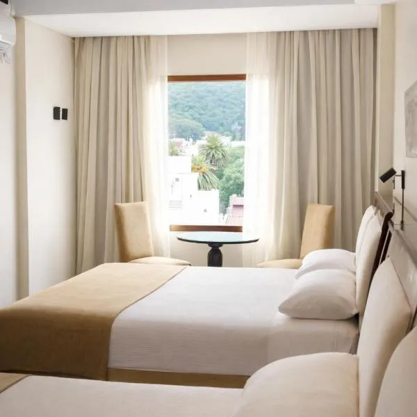Hotel Almería, hotel en Salta