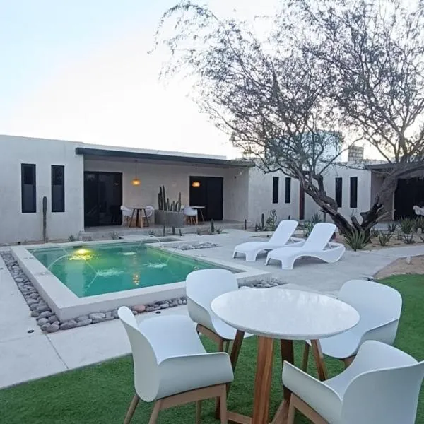 Casa MaaR Loft1 en El Centenario Alberca&Relax, khách sạn ở La Paz