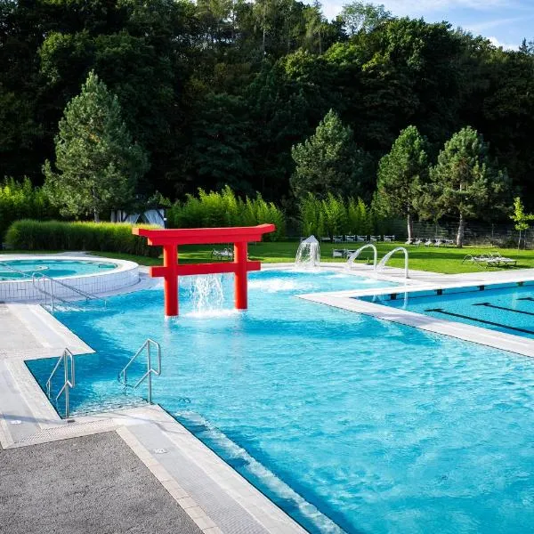 Linsberg Asia Hotel, Spa & Therme - Adults Only, hotel u gradu 'Bad Erlach'