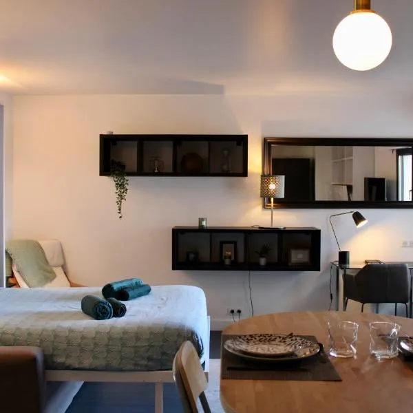 Appartement moderne et calme à coté de Accor Arena & Gare Lyon – hotel w Paryżu