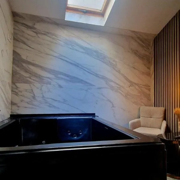 Junior Suites con Jacuzzi, hotel u gradu Babilafuente