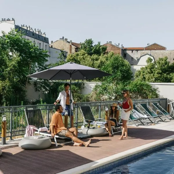 The Social Hub Paris La Défense, отель в городе Пюто