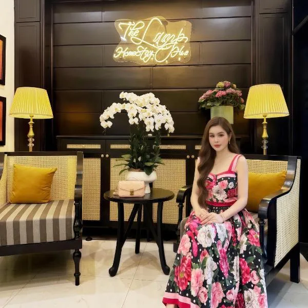 The Lamp Homestay Hue, מלון בהואה