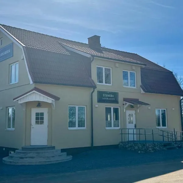 SteneBo, hotel 