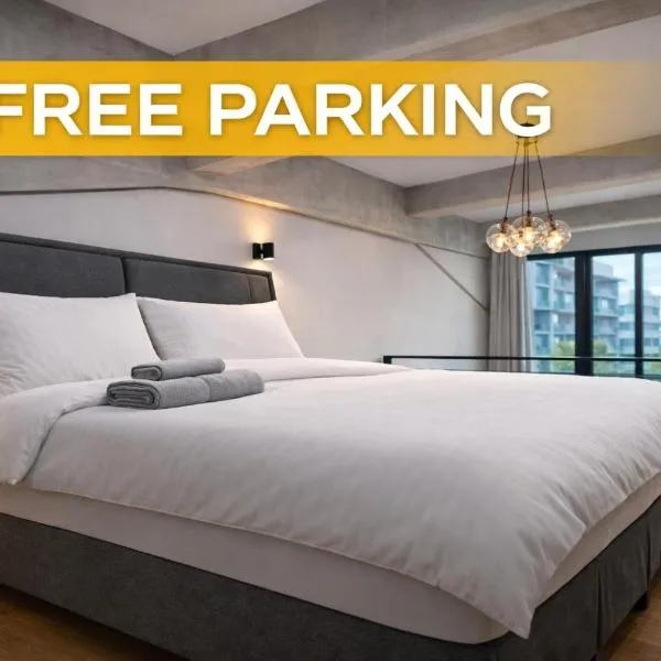 Prague Design Loft Kolbenova, Metro, Parking: Prag'da bir otel