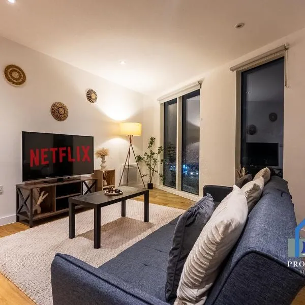 City Condo-Terrace-Gym-Games Room -Free Secure Parking- Manchester, hotel di Manchester