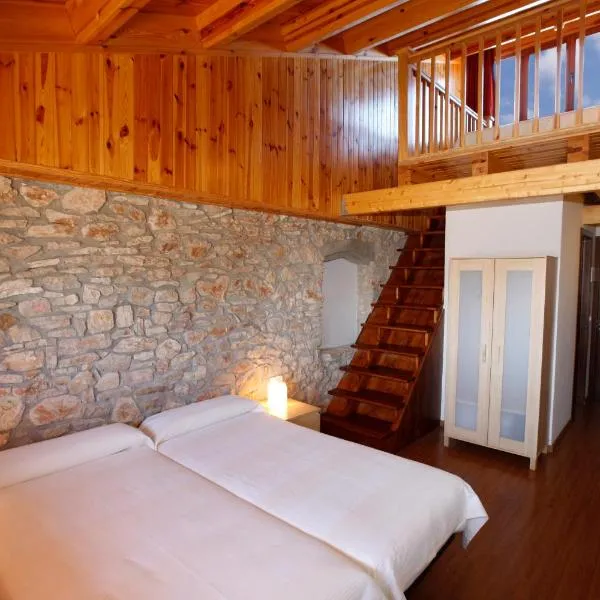 港德埃杰餐厅酒店，位于阿赫尔的酒店