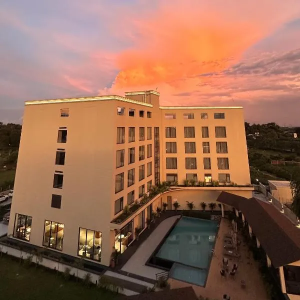 Siliguri में, होटल Aurum by R J Resorts