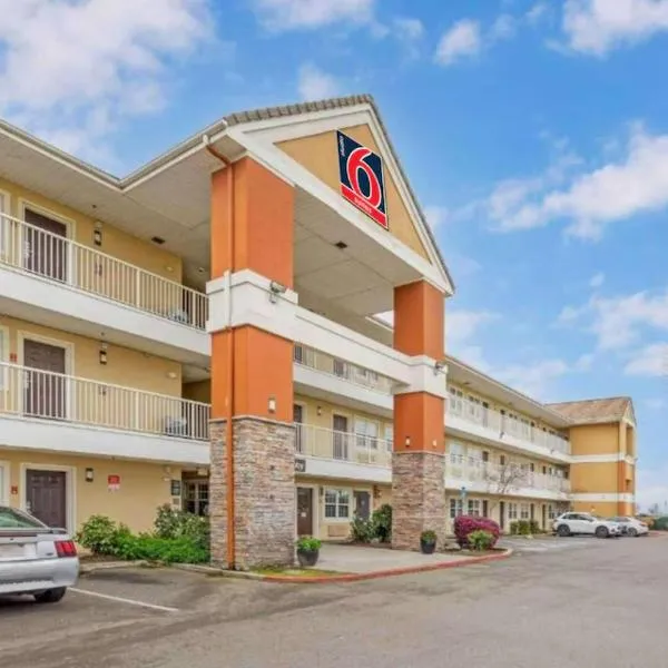 Studio 6 Suites Sacramento Northgate CA, hotel a Sacramento