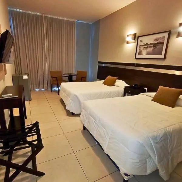 Maria's Hotel, hotel i La Banda
