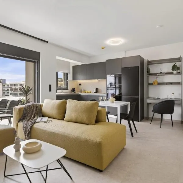 The Heart Of Glyfada - Modern Apartment by ΜΡS, hotel di Athens