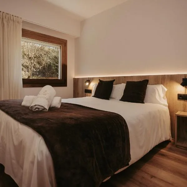 La Trobada Hotel Sport, готель у місті Ріполь