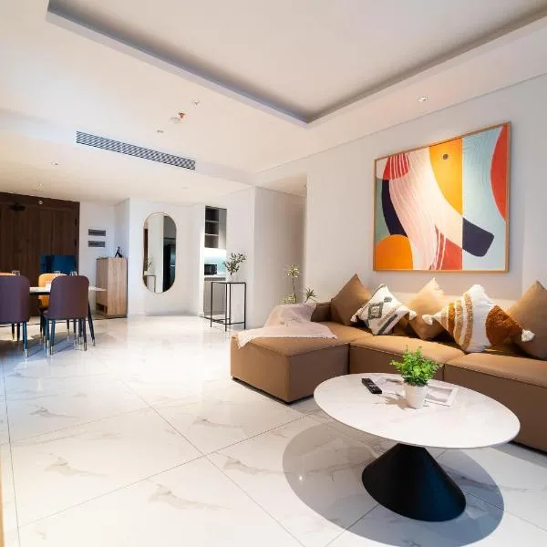 Luxury Modern 2BR&3BR Kieu By Kita Apartment, hotel in Ho Chi Minh City