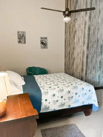 The Boat House, מלון בבוקה צ'יקה