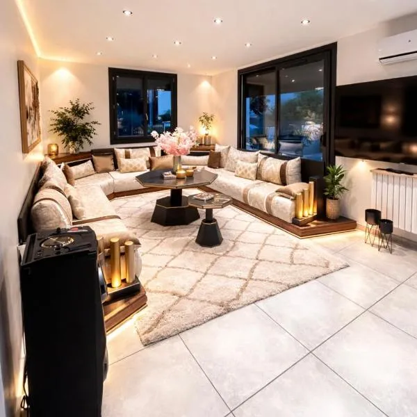 Aux pieds des montagnes, отель в городе Сен-Мишель-де-Морьен