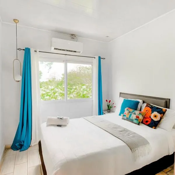 Apartamento Tulipanes 2 hab a 15 min del Aeropuerto، فندق في سان بيدرو سولا