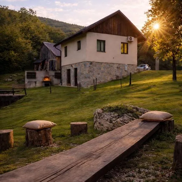 house s&d, hotel di Otočac