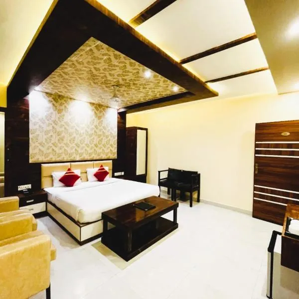 Shri Sai Hotel Azamgarh Near Roadway Bus Stand, hotel di Āzamgarh